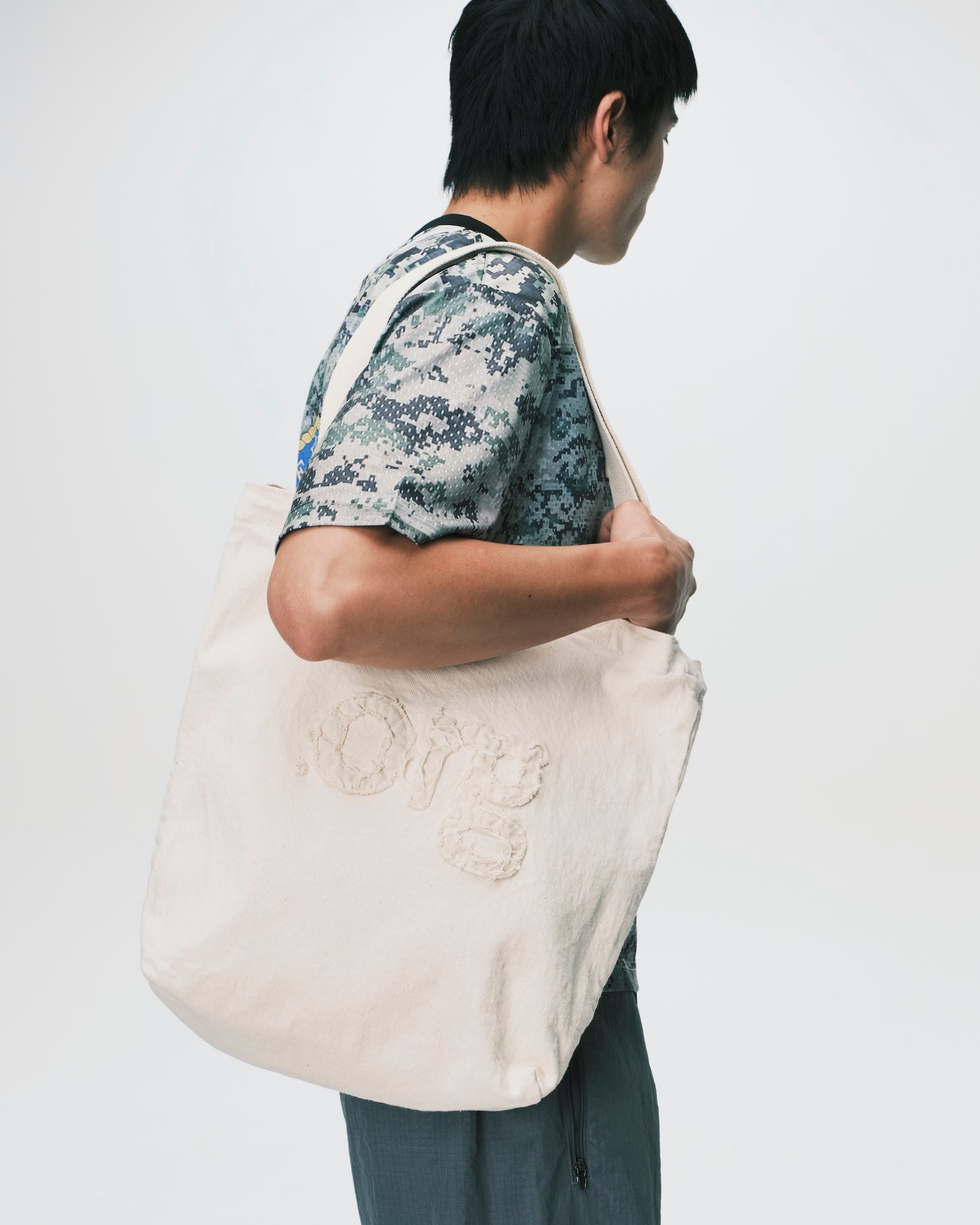 (nu-B19) Assistant Bag