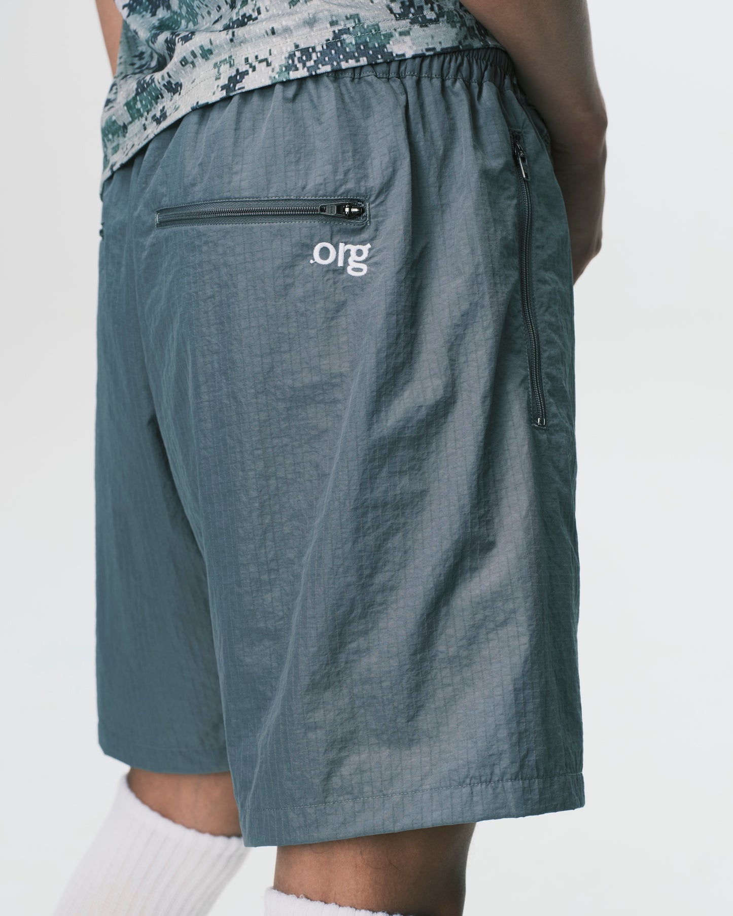 (nu-P63) Profile Shorts Gray