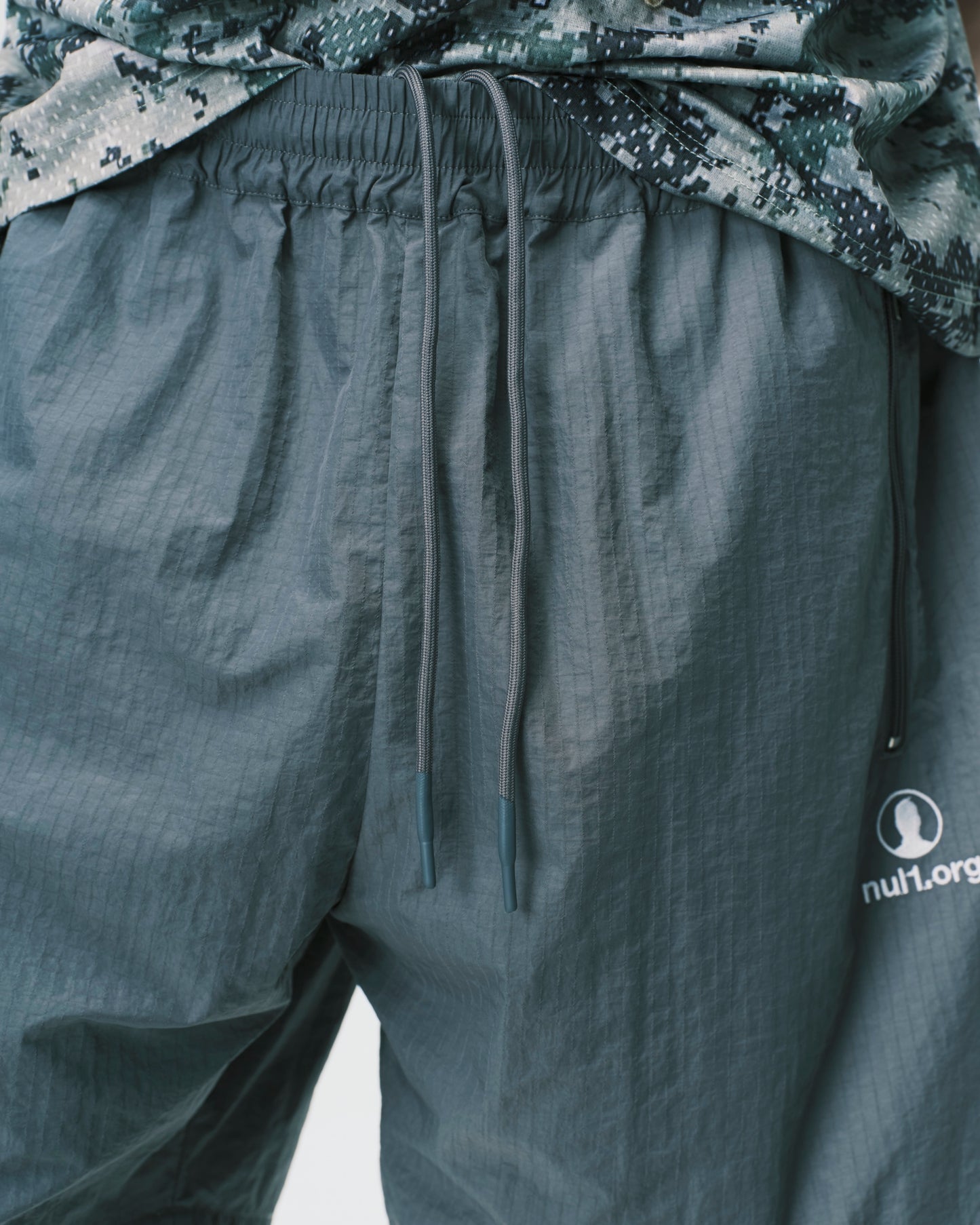 (nu-P63) Profile Shorts Gray