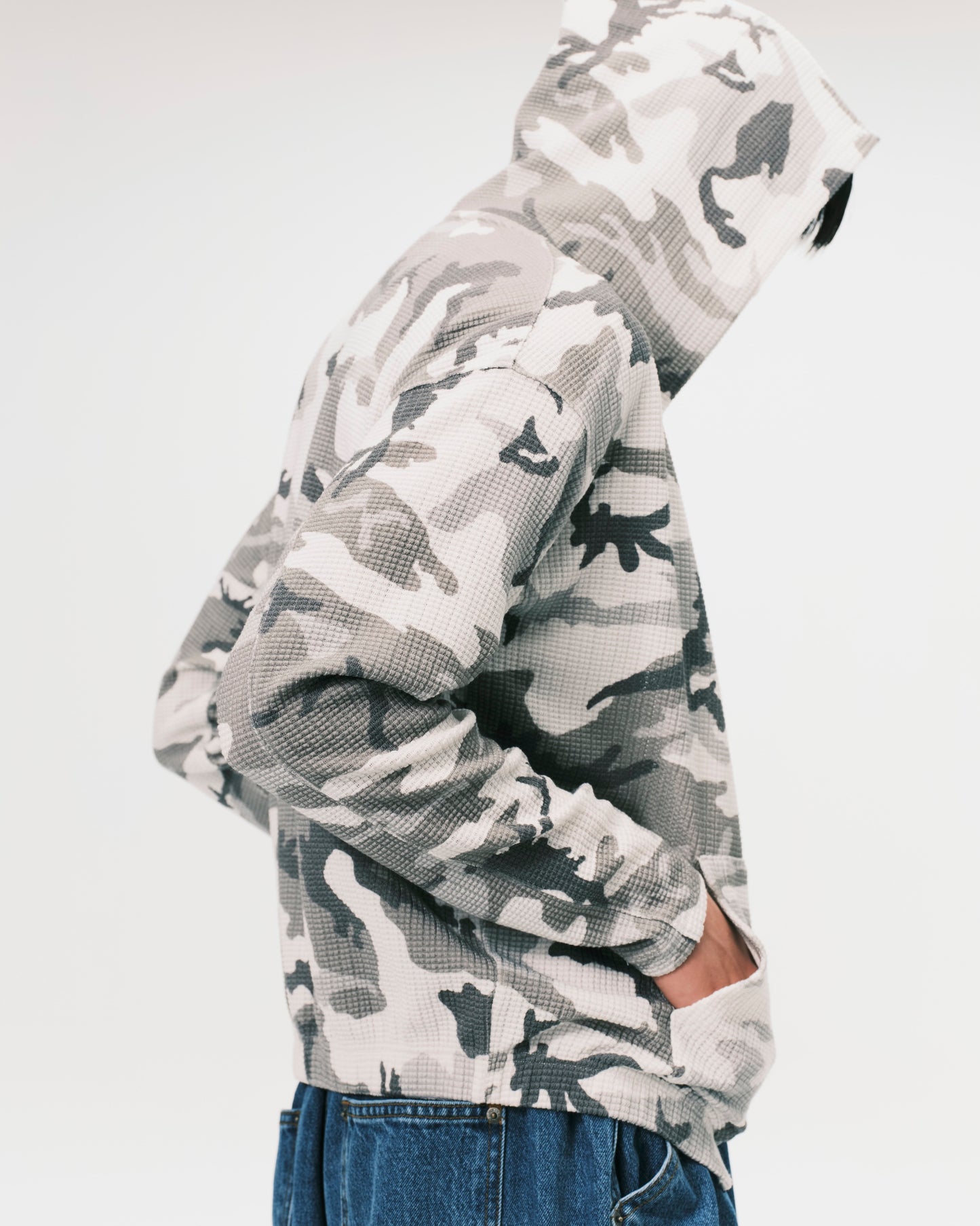 (nu-23) Slim Waffle Zip Hoodie Urban Woodland Camo