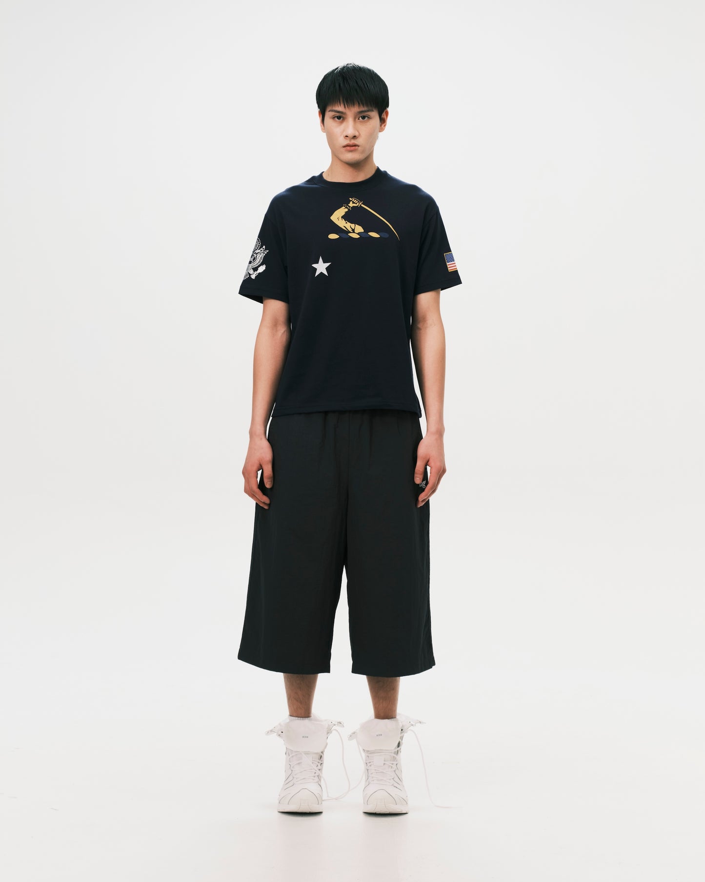 (nu-P55) Citizen Cropped Shorts Black
