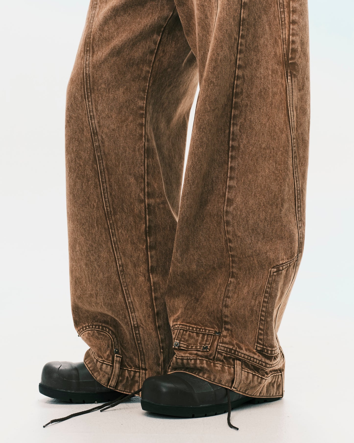 (nu-P59) 2023 Jeans Brown