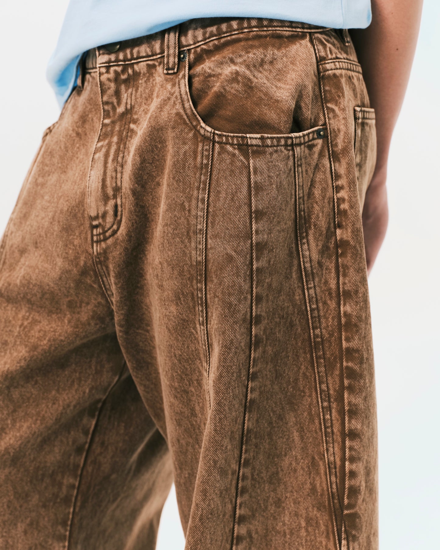 (nu-P59) 2023 Jeans Brown