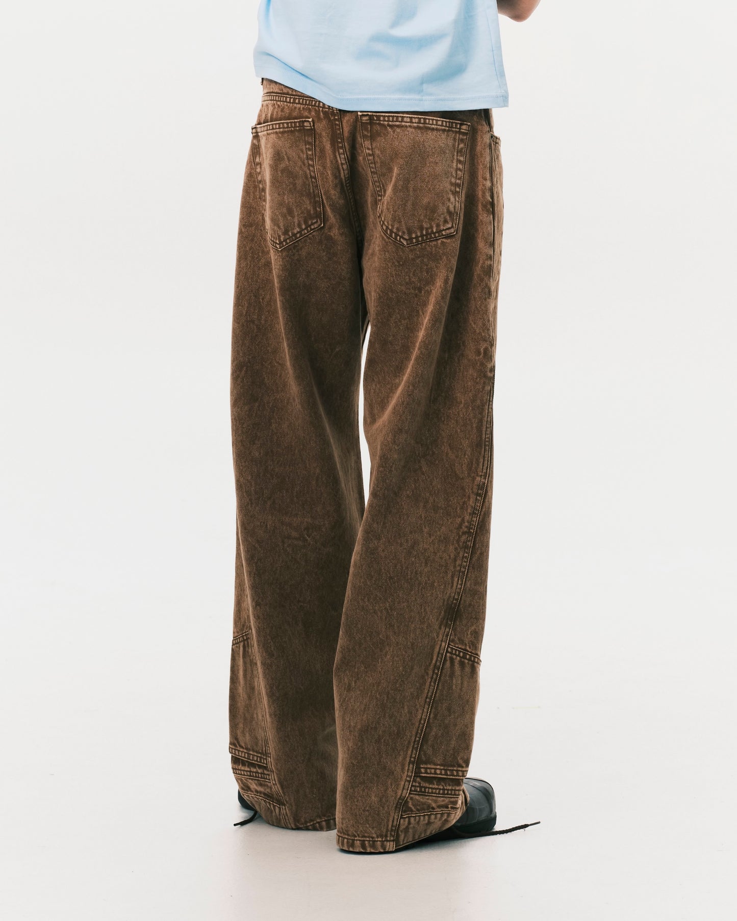 (nu-P59) 2023 Jeans Brown